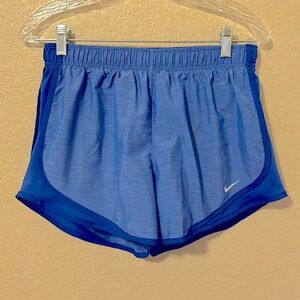 Women's Nike Tempo Shorts
